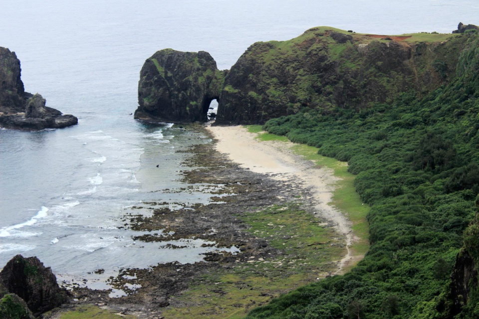 睡美人底下的海參坪